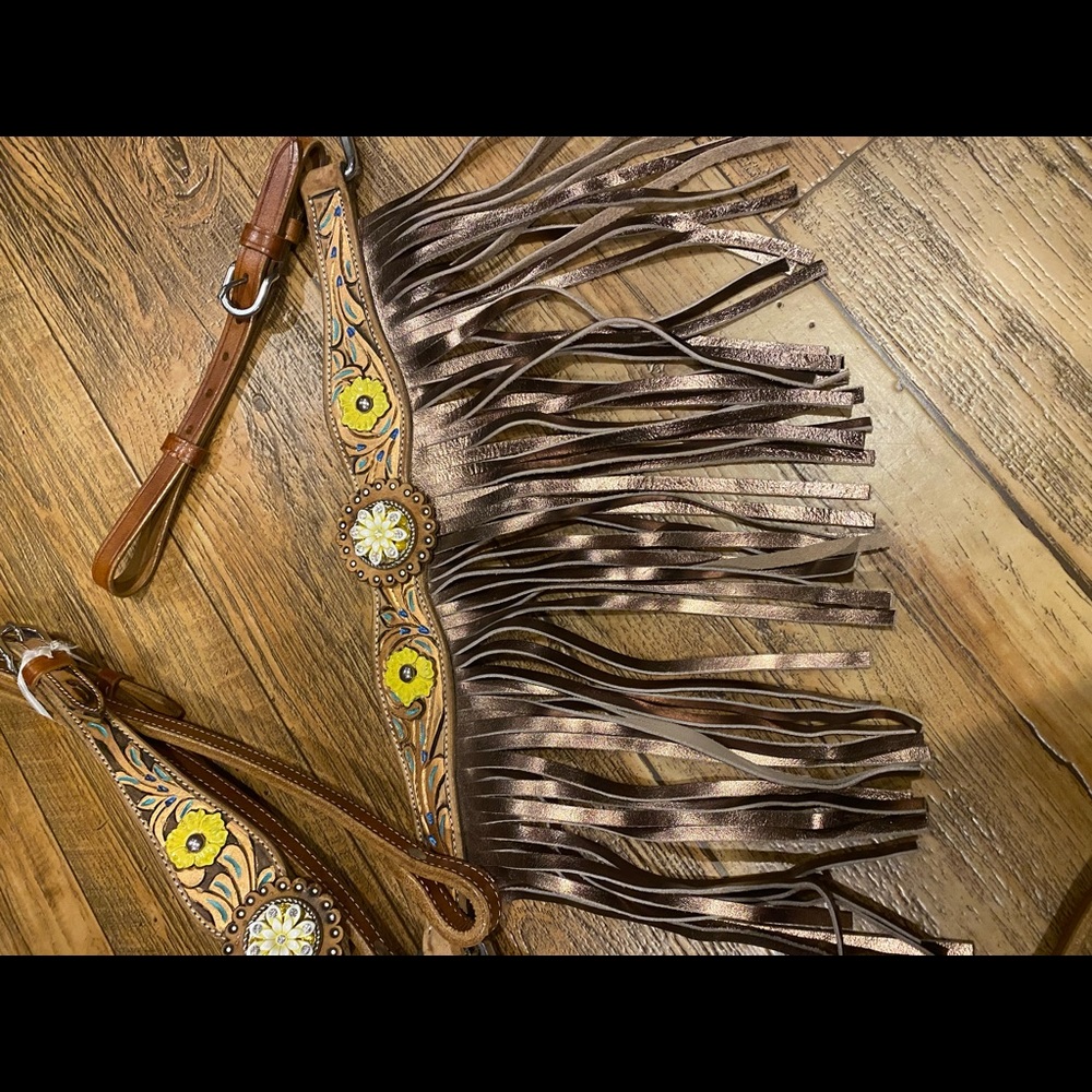 Complete Horse set Headstall breast collar reins and headstall - Picture 2 of 3